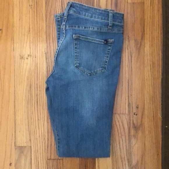 Beautiful Tommy Hilfiger women’s Bleu jeans size 4 R - Picture 1 of 7